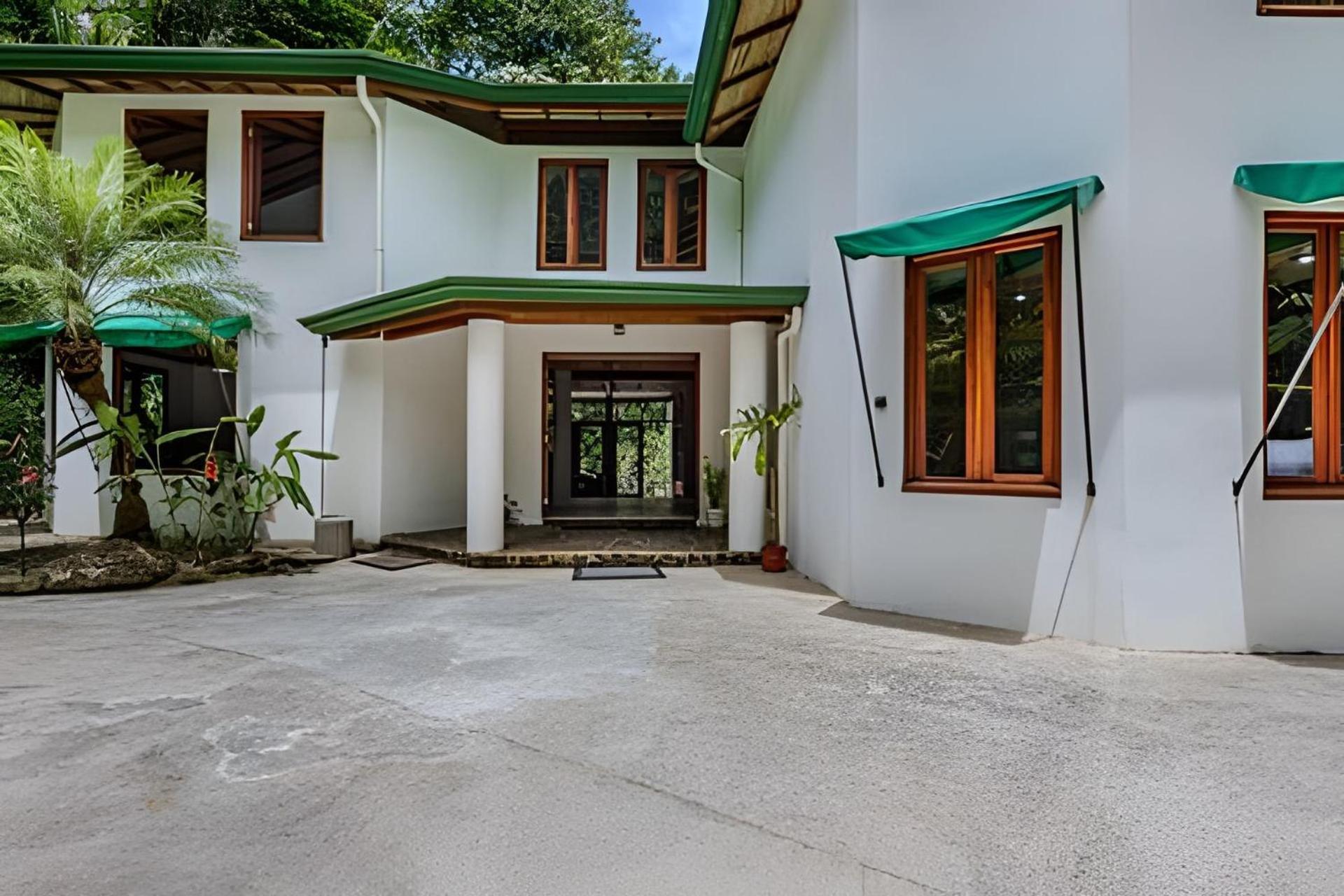 The Jungle Inn Dominicalito Εξωτερικό φωτογραφία